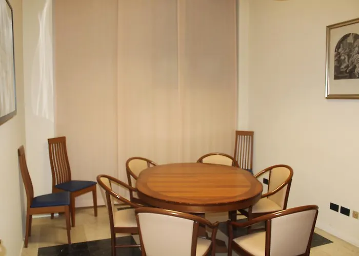 Ospitalita San Tommaso D'aquino Hotel Boloňa