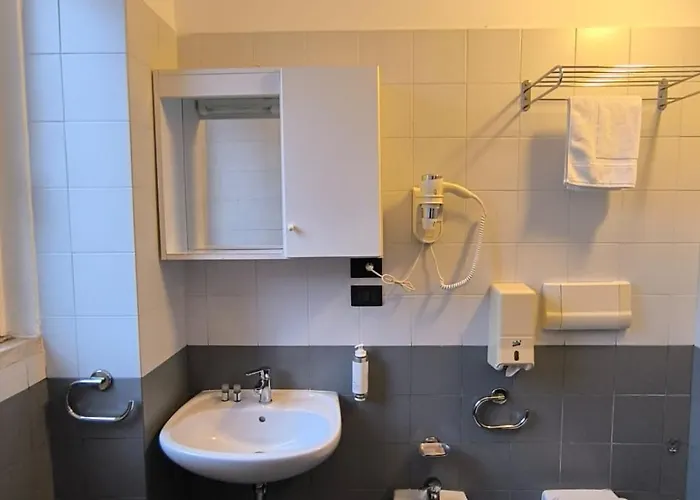 Ospitalita San Tommaso D'aquino Hotel Bologna