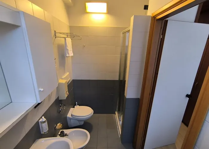 Ospitalita San Tommaso D'aquino 3* Boloňa