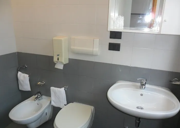 Ospitalita San Tommaso D'aquino Bologna