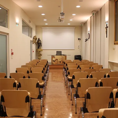 Ospitalita San Tommaso D'aquino Otel 3*