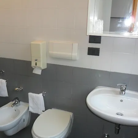 Ospitalita San Tommaso D'aquino Bologna