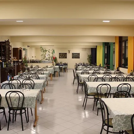 Otel Ospitalita San Tommaso D'aquino 3*