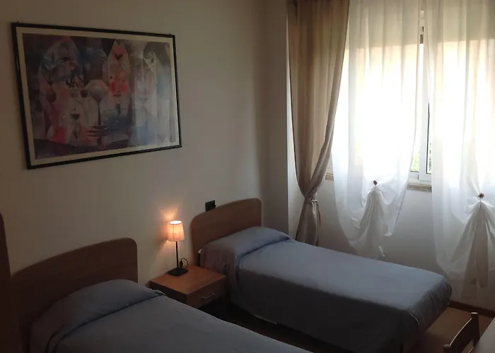 Ospitalita San Tommaso D'aquino 3* Boloňa