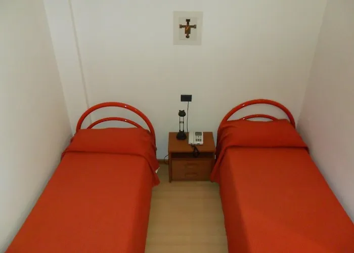 فندق Ospitalita San Tommaso D'aquino 3*